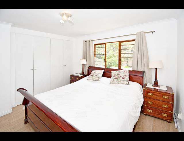 2 BEDROOM SECTIONAL TITLE FOR SALE IN SANDRINGHAM